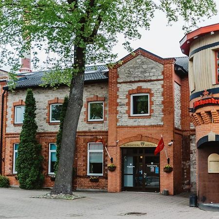 Aleksandri Hotel Tartu Bagian luar foto