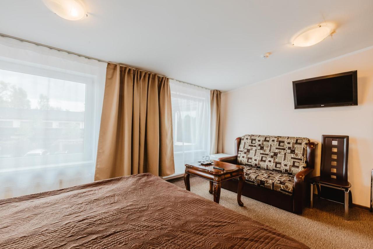Aleksandri Hotel Tartu Bagian luar foto