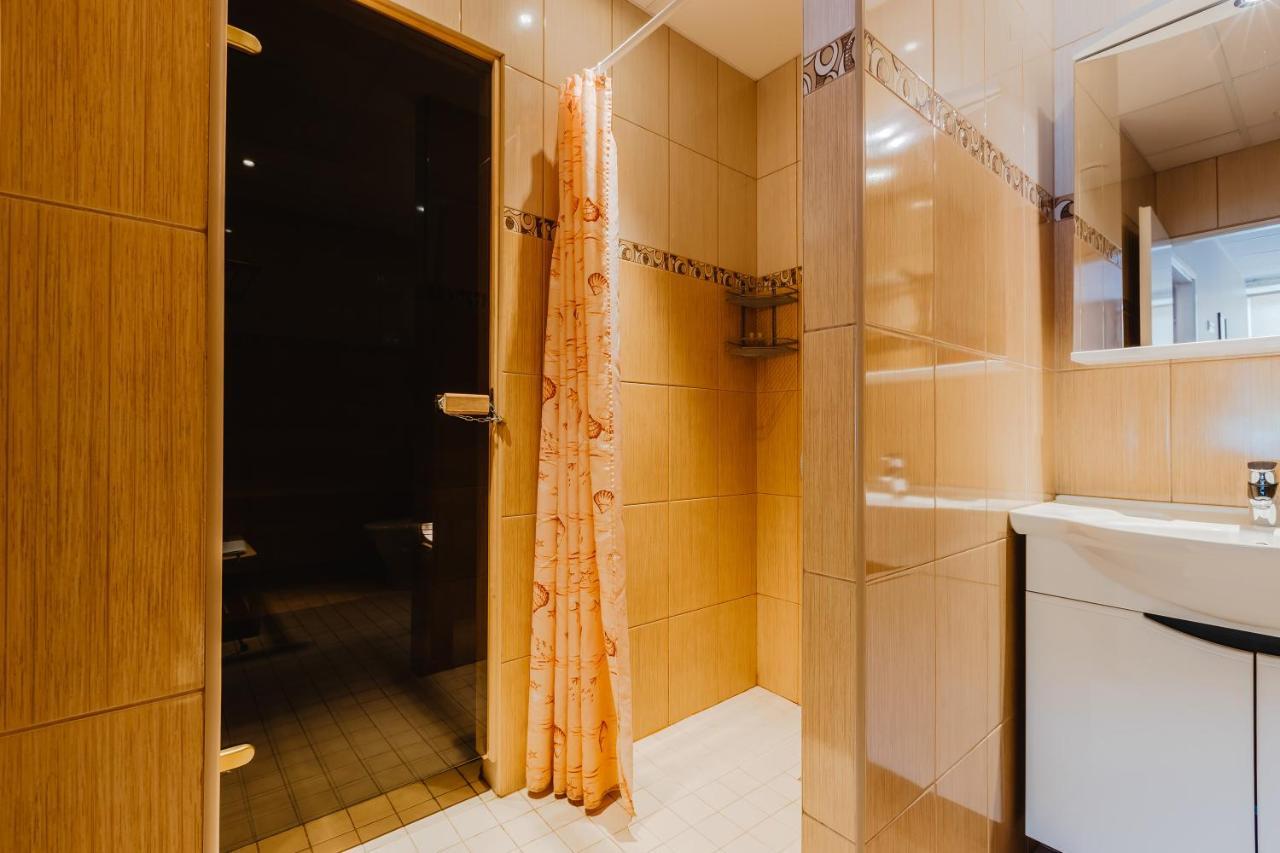 Aleksandri Hotel Tartu Bagian luar foto