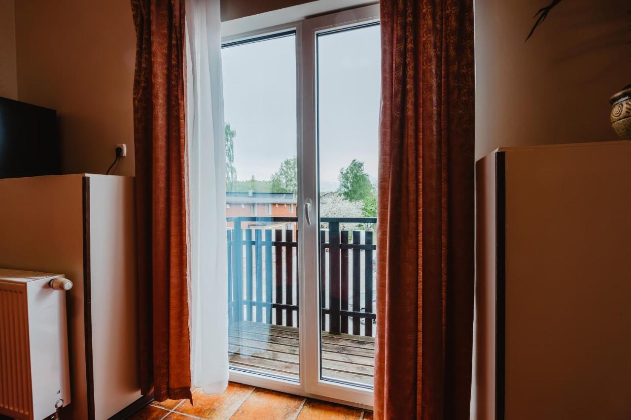 Aleksandri Hotel Tartu Bagian luar foto