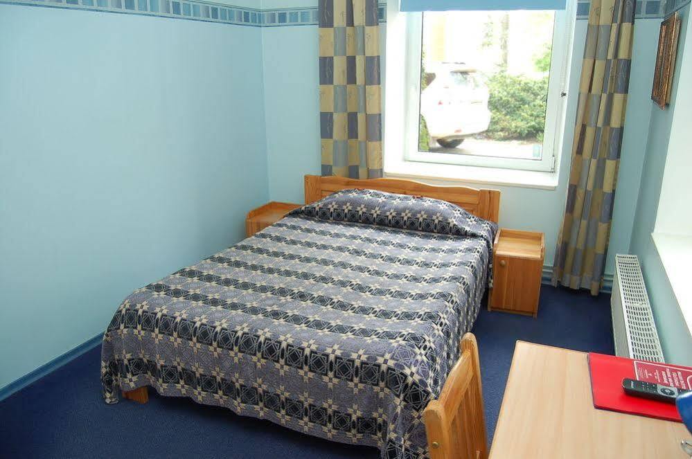 Aleksandri Hotel Tartu Bagian luar foto